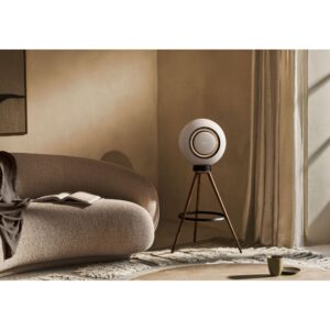 4.AVStore-Marantz-Horizon-Tripod-Lifestyle-Walnut.jpg