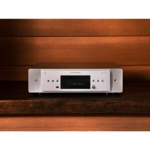 5.AVStore-Marantz-CD-60-Lifestyle-Silver-Gold.jpg
