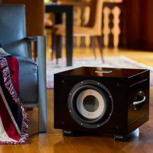 8.AVStore-REL-Acoustics-S-550-Lifestyle-Black.jpg
